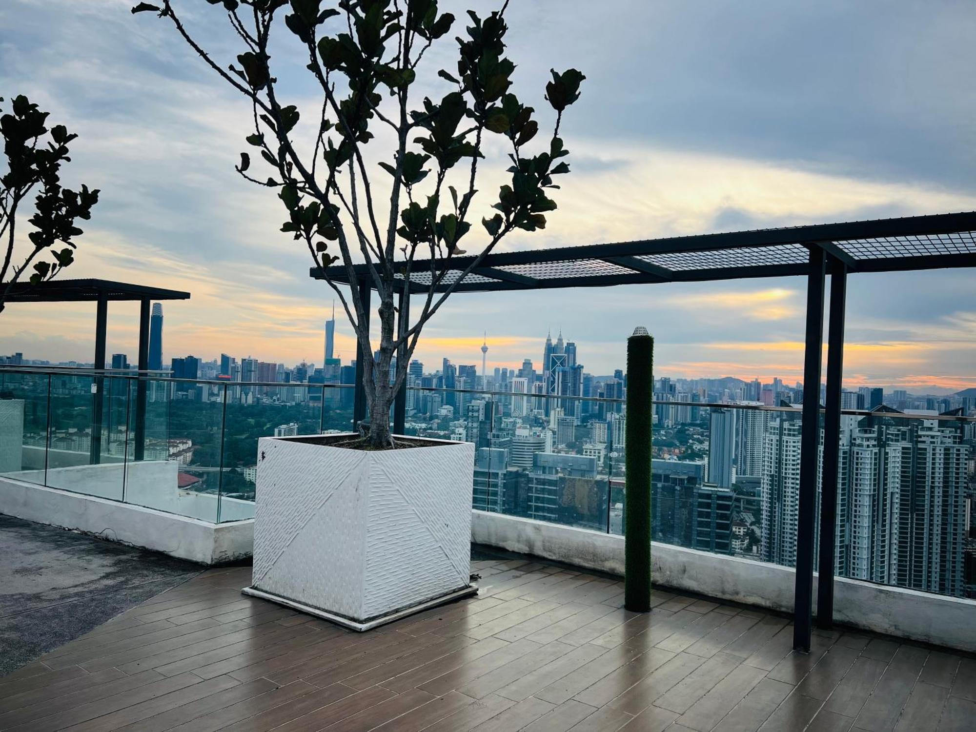 Reizz Residence By Elysium Kuala Lumpur Exterior foto